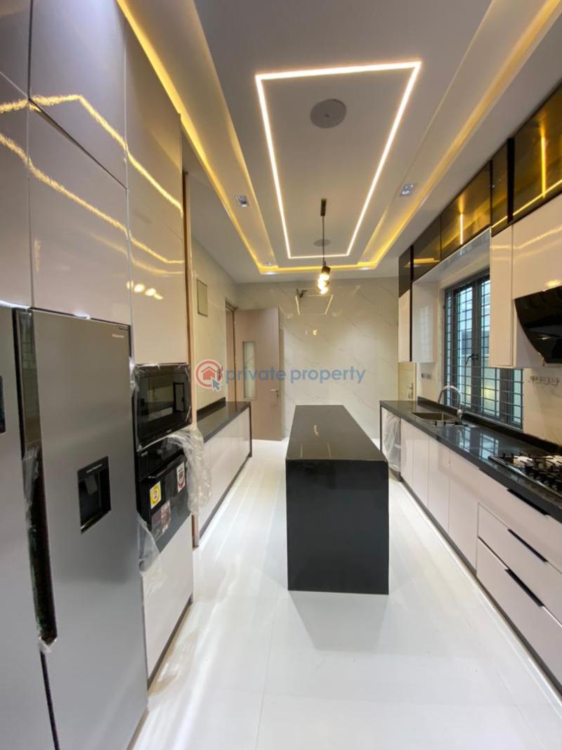 5 bedroom Detached Duplex For Sale Lekki Phase 1 Lagos - 11