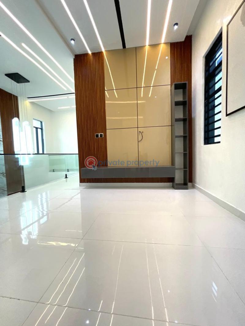 5 bedroom Detached Duplex For Sale Ajah, Lekki Lagos - 3