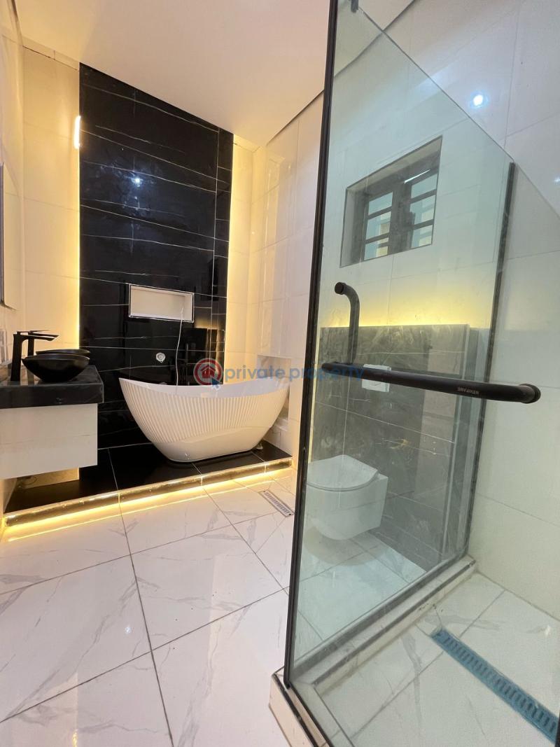 5 bedroom Detached Duplex For Sale Chevron Drive Lekki Lagos - 3