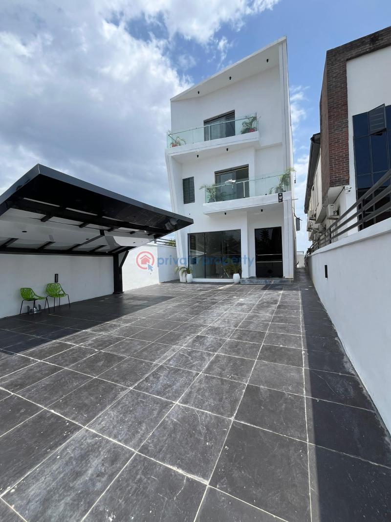 5 bedroom Detached Duplex For Sale Chevron Drive Lekki Lagos - 0