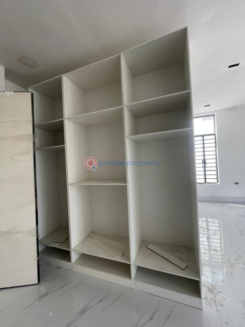 5 bedroom Detached Duplex For Sale Chevron Drive Lekki Lagos - 1