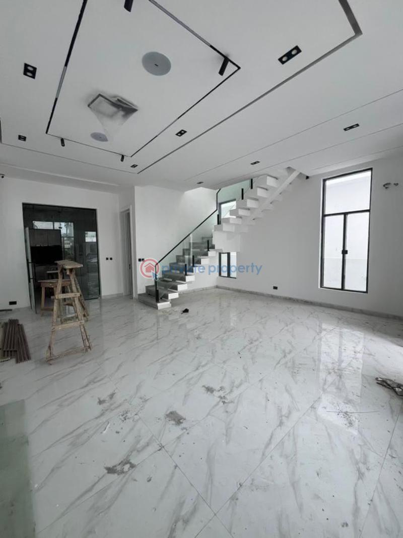 5 bedroom Detached Duplex For Sale Chevron Lekki Lagos - 1