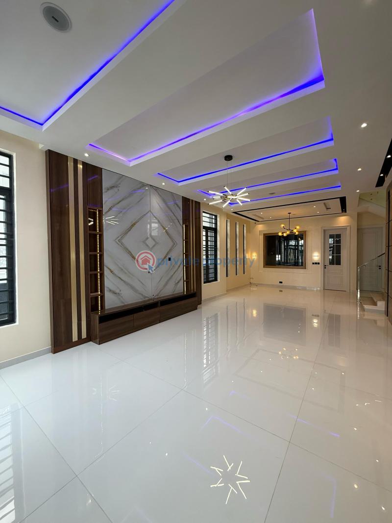 5 bedroom Detached Duplex For Sale Ikota Lekki Lagos - 1