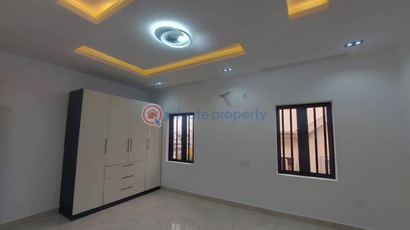 5 bedroom House For Sale Off Admiralty Way, Lekki Phase 1 Lagos - 10