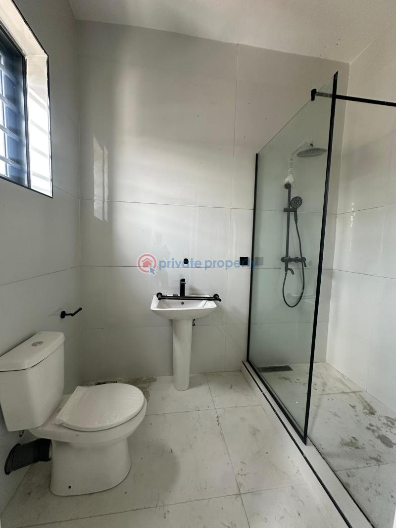 5 bedroom House For Sale Lekki Lagos - 4