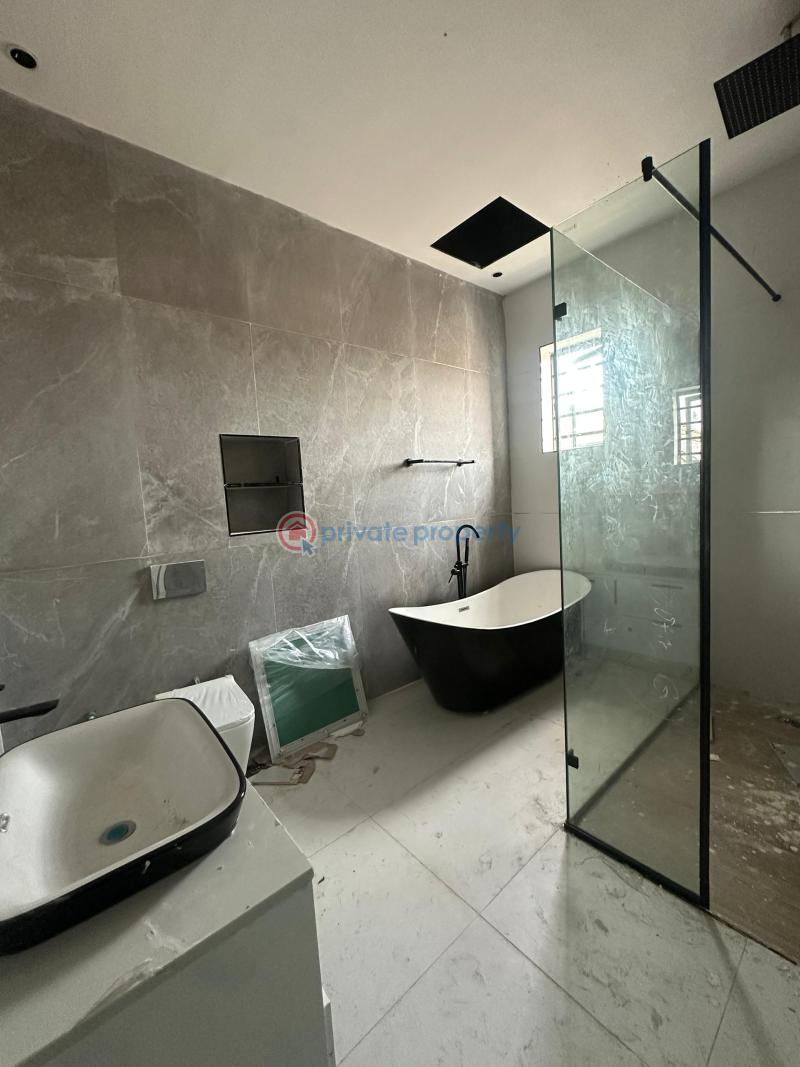 5 bedroom House For Sale Lekki Lagos - 7