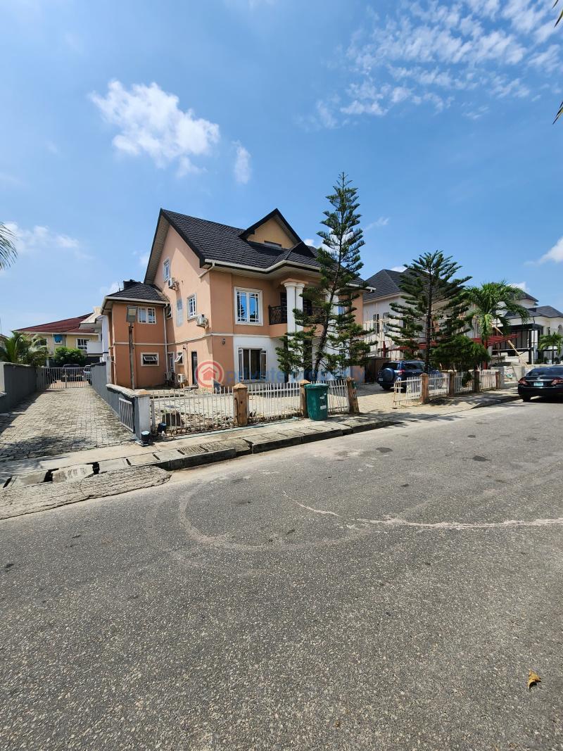 5 bedroom House For Sale Lekki Lagos - 12