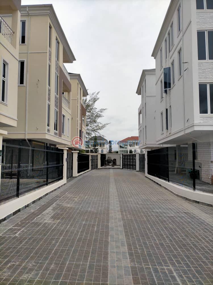 5 bedroom Detached Duplex For Sale Banana Island, Ikoyi Lagos - 2