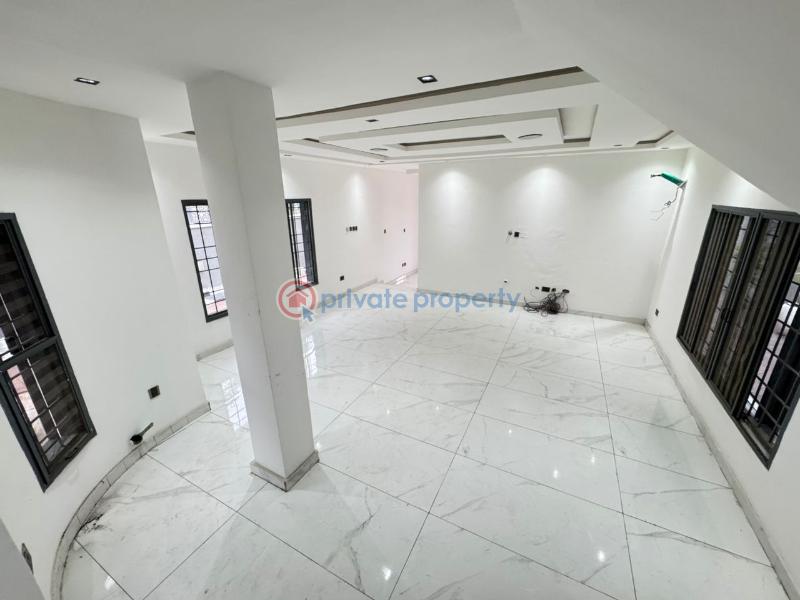 5 bedroom Detached Duplex For Sale Off Admiralty Way Lekki Phase 1 Lagos - 3
