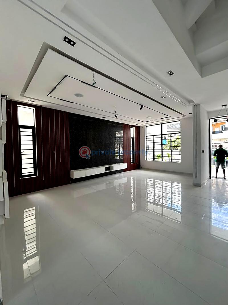 5 bedroom House For Sale Lekki Lagos - 1