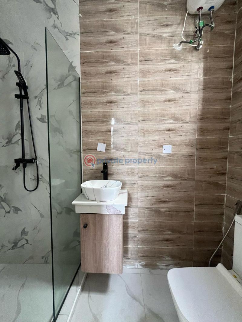 5 bedroom fully detached in chevron lekki - 10 5 bedroom Duplex For Sale Chevron Lekki Chevron Drive Lekki Lagos - 10