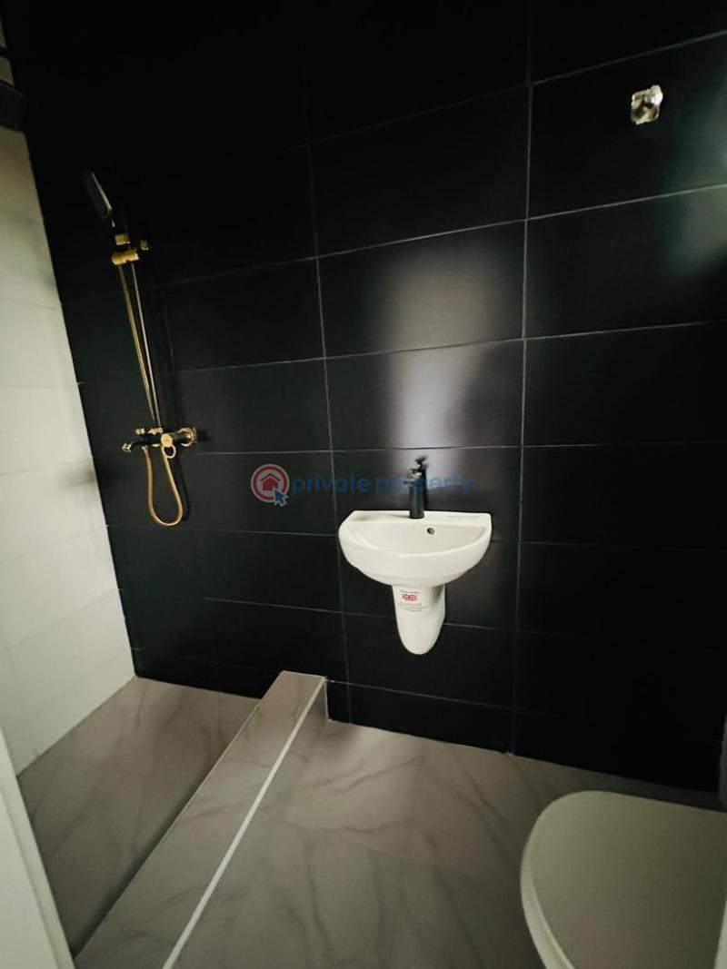 5 bedroom Duplex For Sale Magodo Phase 2 Magodo Isheri Ikeja Lagos - 1