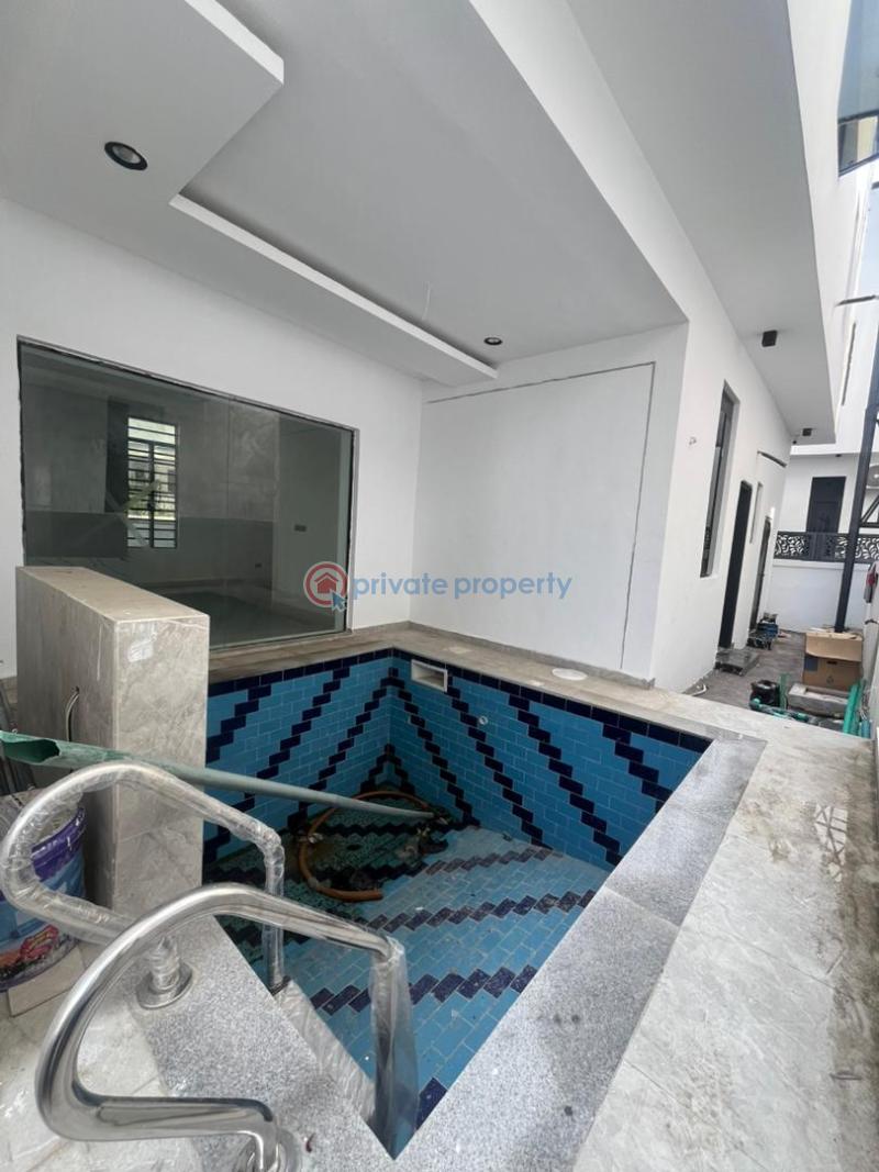 5 bedroom Detached Duplex For Sale Lekki Expressway Lagos - 1