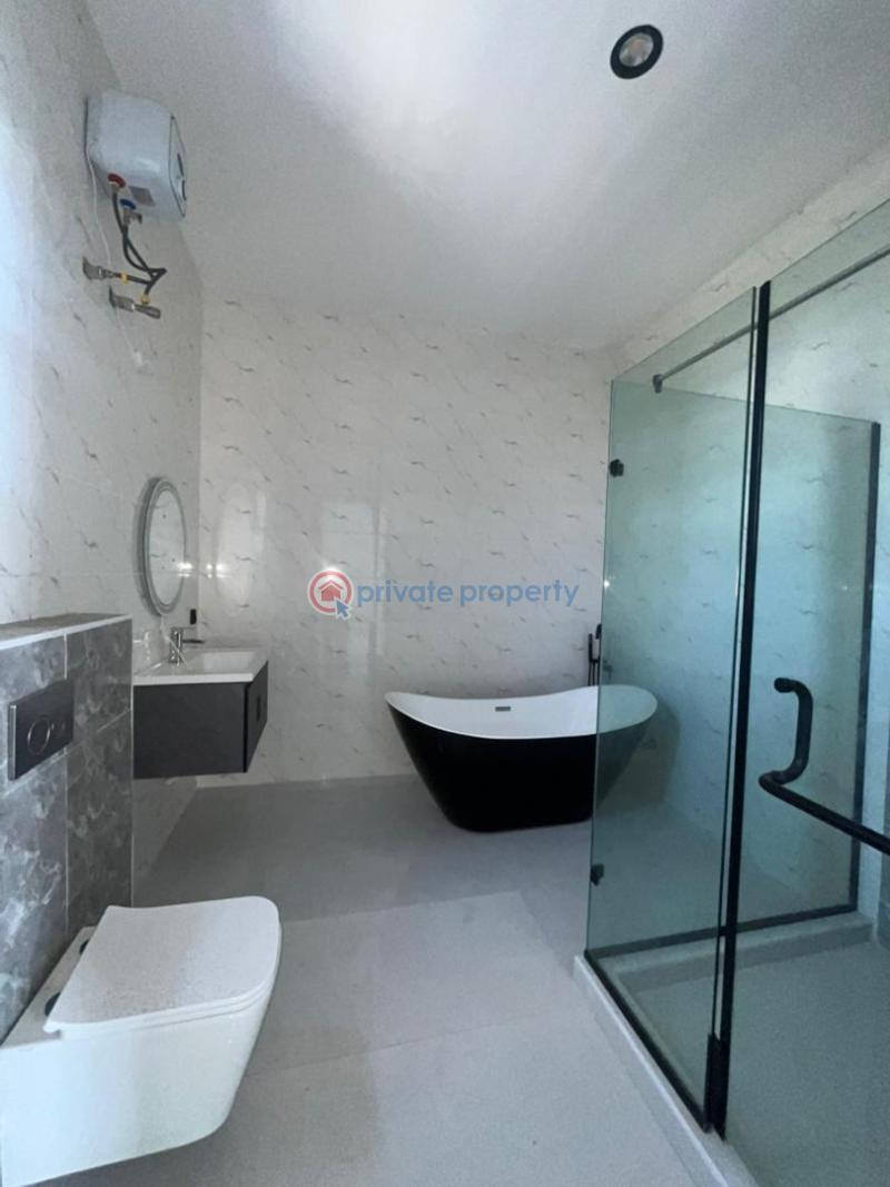5 bedroom Detached Duplex For Sale Lekki Expressway Lagos - 3