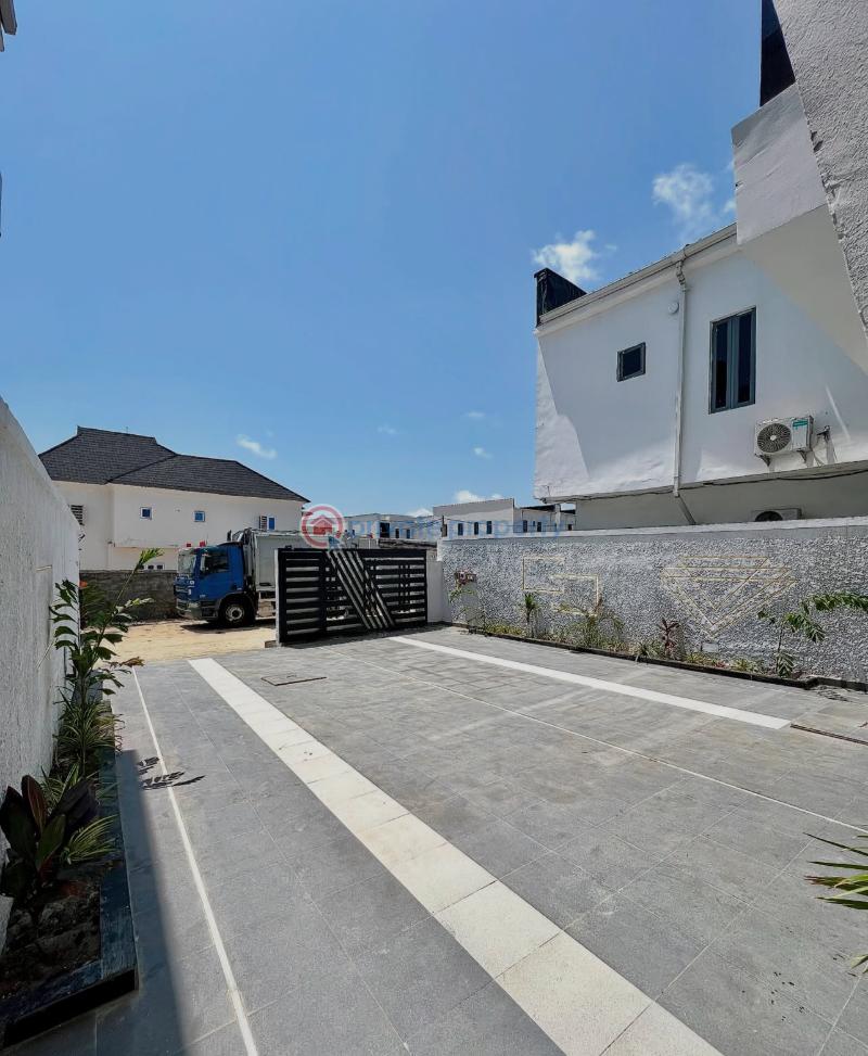 5 bedroom Detached Duplex For Sale Secure Estate At Ikota Lekki Ikota Lekki Lagos - 2