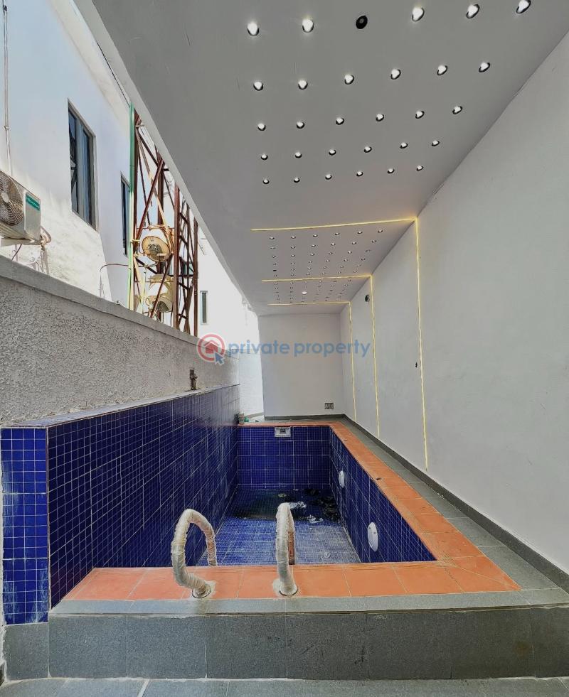 5 bedroom Detached Duplex For Sale Secure Estate At Ikota Lekki Ikota Lekki Lagos - 1