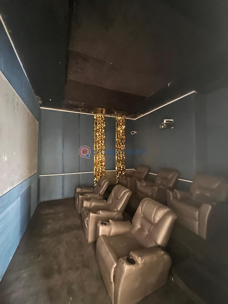 5 bedroom House For Sale Osapa Lekki Lagos - 7