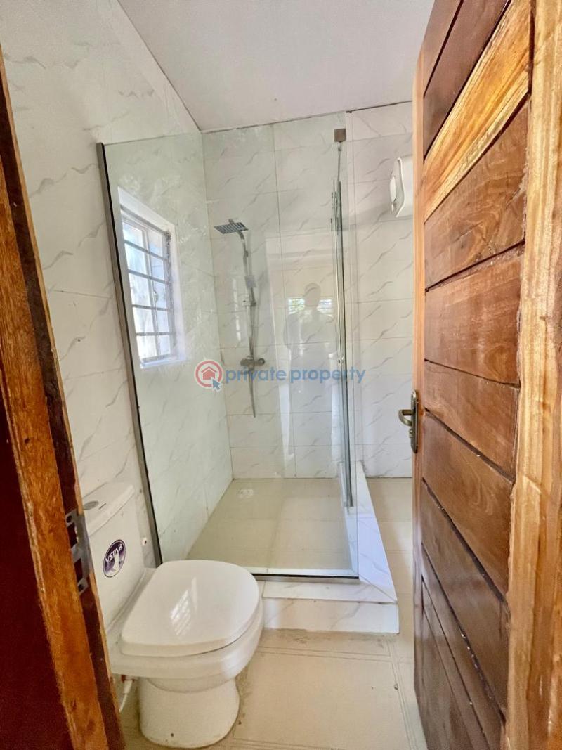 5 bedroom Detached Duplex For Rent Ikota Lekki Lagos - 3