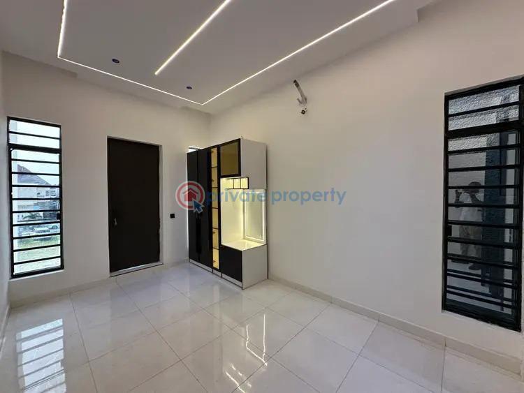 5 bedroom Detached Duplex For Sale In A Serene & Secure Estate Chevron Drive Lekki Lagos - 12