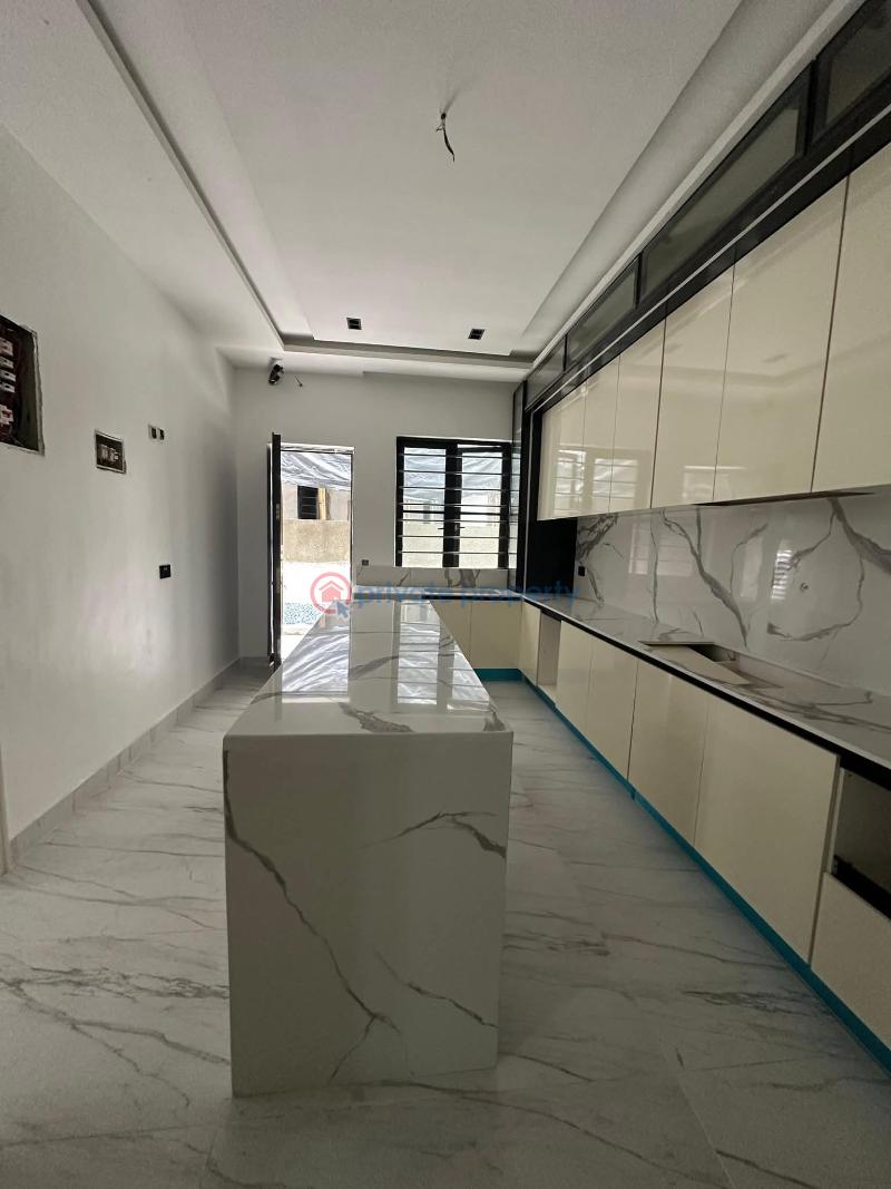5 bedroom Detached Duplex For Sale Chevron Drive Lekki Lagos - 1