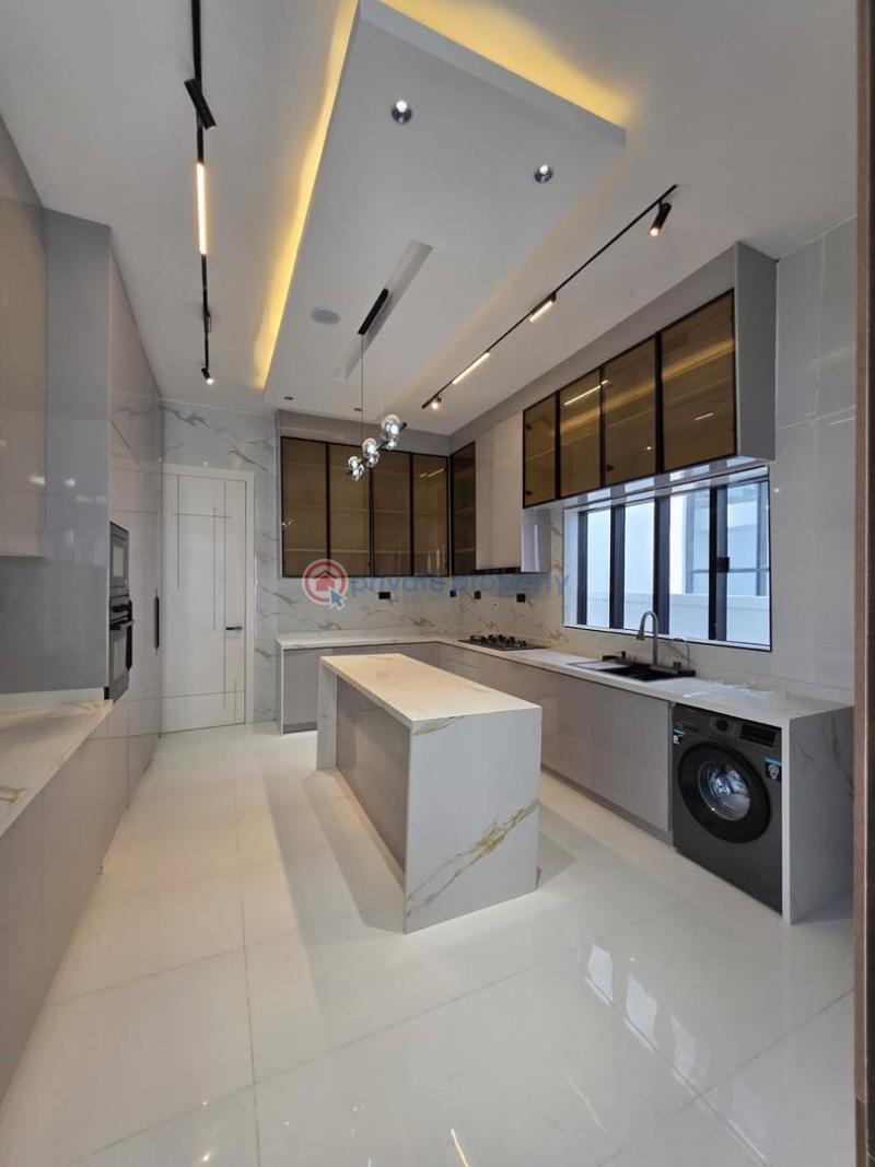 5 bedroom Detached Duplex For Sale Chevron, Lekki Lagos - 16