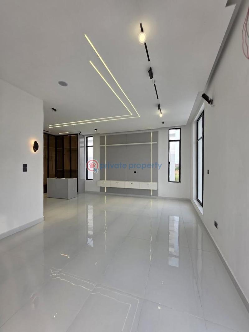 5 bedroom Detached Duplex For Sale Chevron, Lekki Lagos - 11