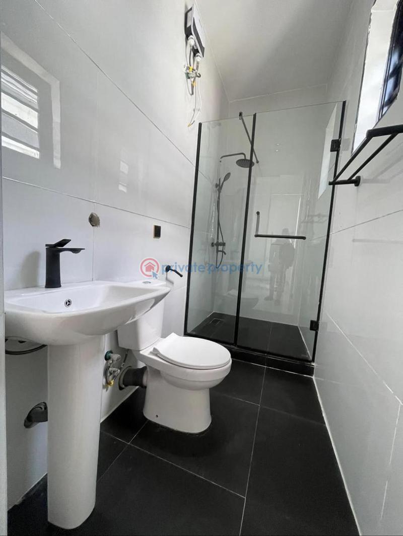 5 bedroom Detached Duplex For Sale Victoria Garden City Lekki Lagos - 5
