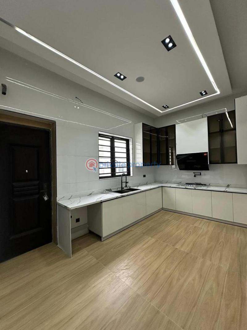 5 bedroom Detached Duplex For Sale Victoria Garden City Lekki Lagos - 4