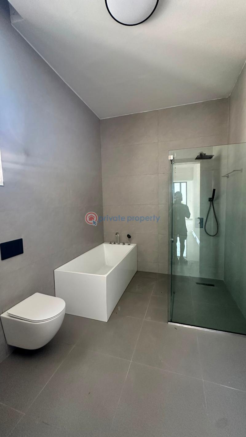 5 bedroom Detached Duplex For Sale Banana Island Ikoyi Lagos - 13