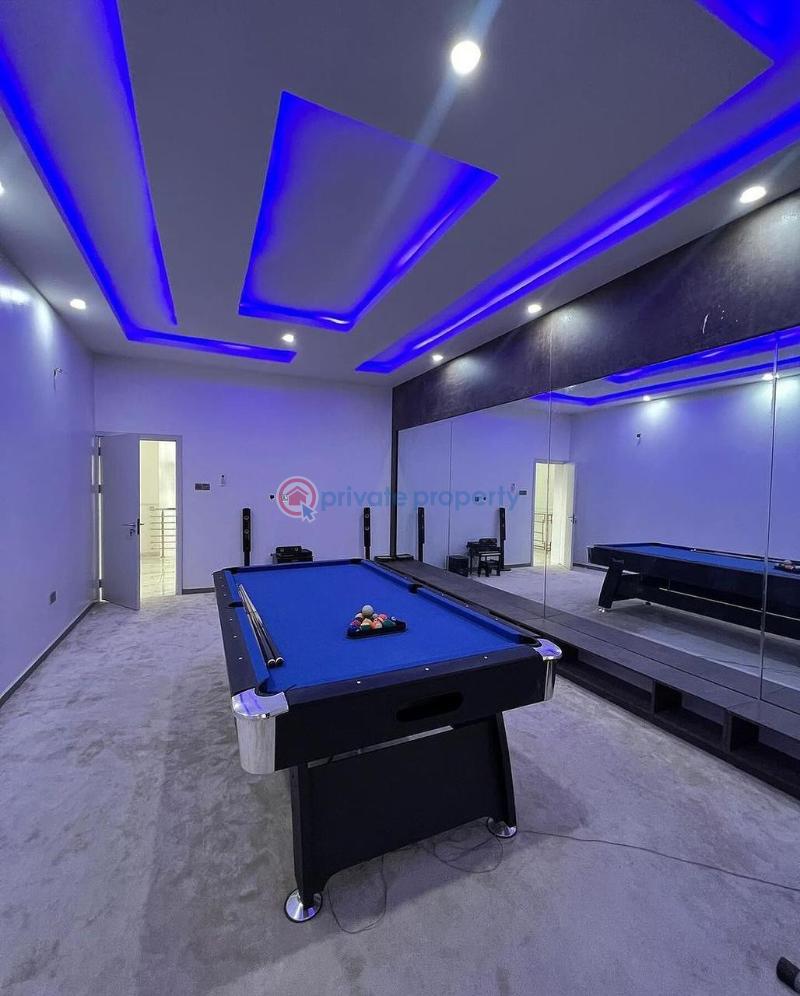 5 bedroom Detached Duplex For Sale Guzape Abuja Phase 1  - 2