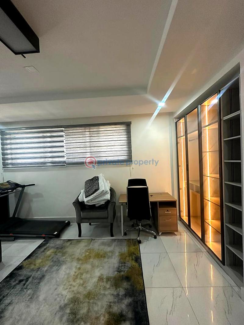 5 bedroom House For Sale Lagos - 31
