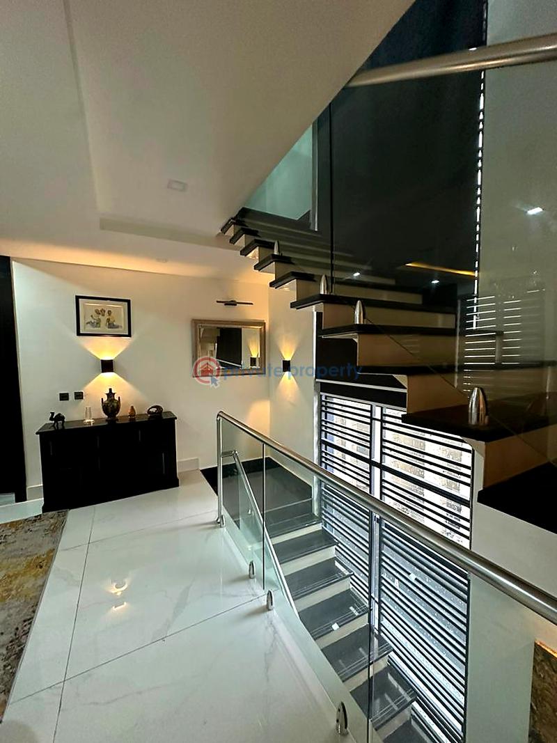 5 bedroom House For Sale Lagos - 14