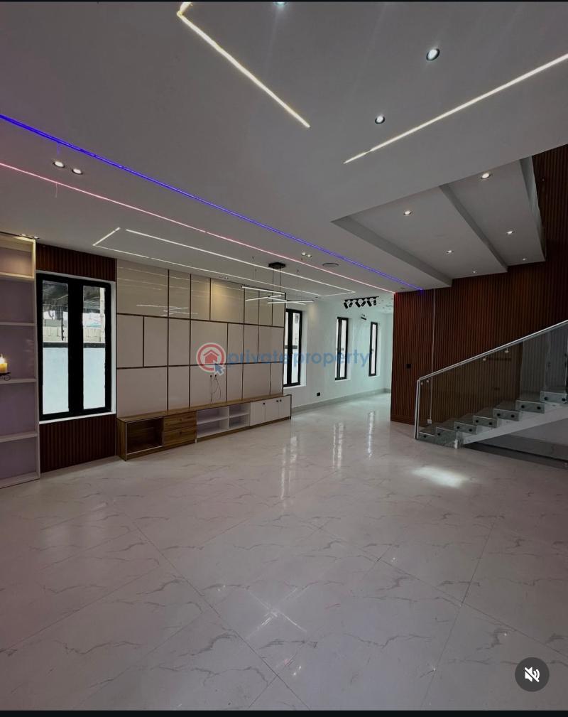 5 bedroom Detached Duplex For Sale Orchid Road By Chevron Tollgate Lekki Chevron Drive Lekki Lagos - 1