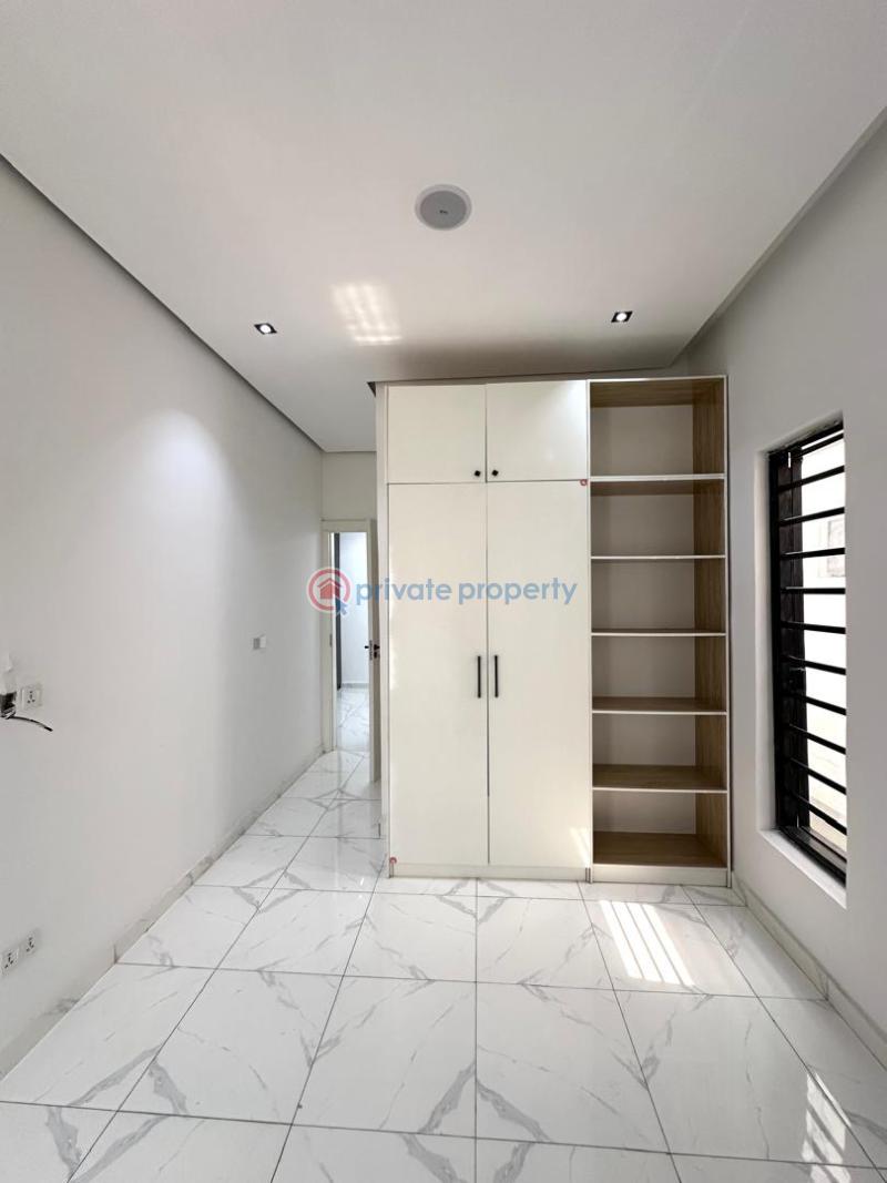 5 bedroom Detached Duplex For Sale Chevron Lekki Chevron Drive Lekki Lagos - 2
