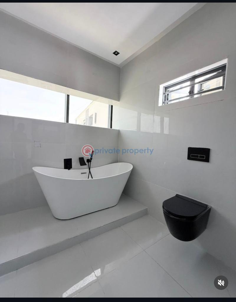 5 bedroom Detached Duplex For Sale Ologolo Lekki Lagos - 3