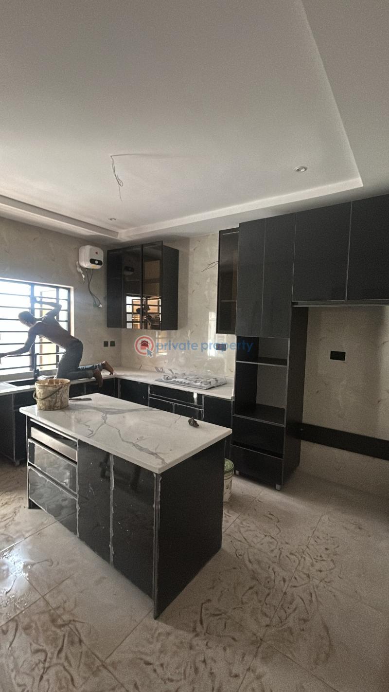 5 bedroom Detached Duplex For Sale Omole Phase 2 Ojodu Lagos - 3