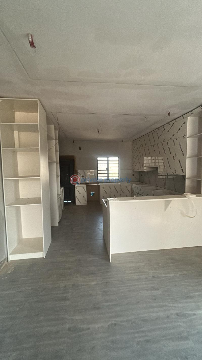 5 bedroom Detached Duplex For Sale Omole Phase 2 Ojodu Lagos - 4