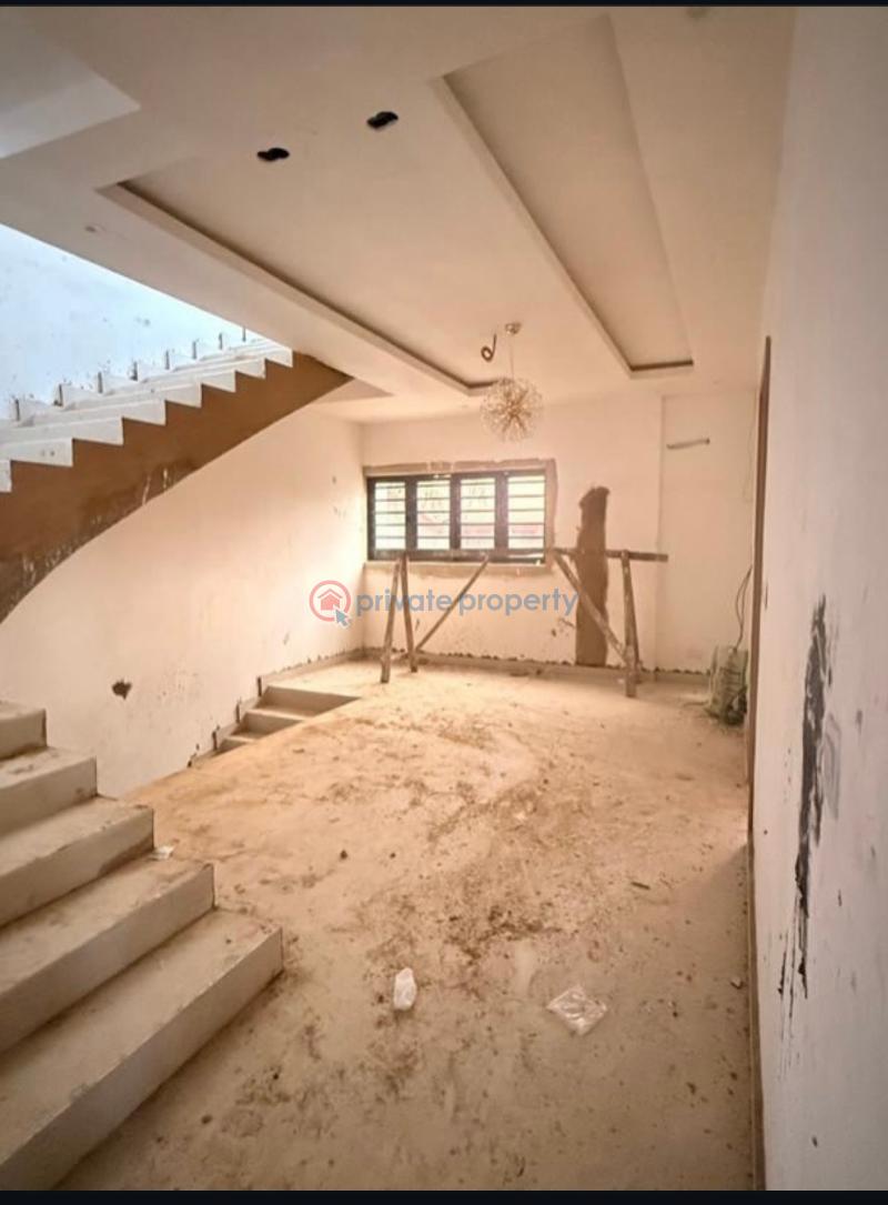 5 bedroom Detached Duplex For Sale Adeniran Ogunsanya Surulere Lagos - 8