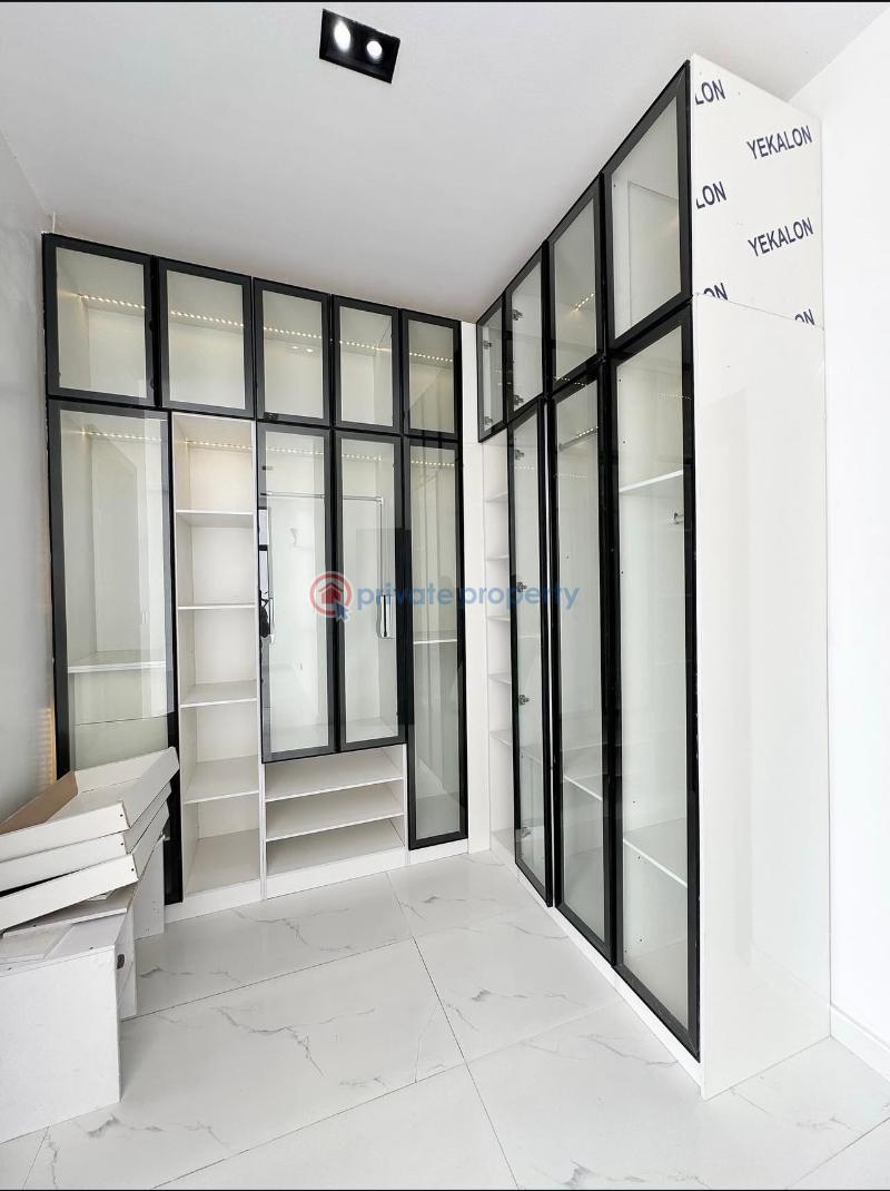 5 bedroom Detached Duplex For Sale Chevron Lekki Chevron Drive Lekki Lagos - 10
