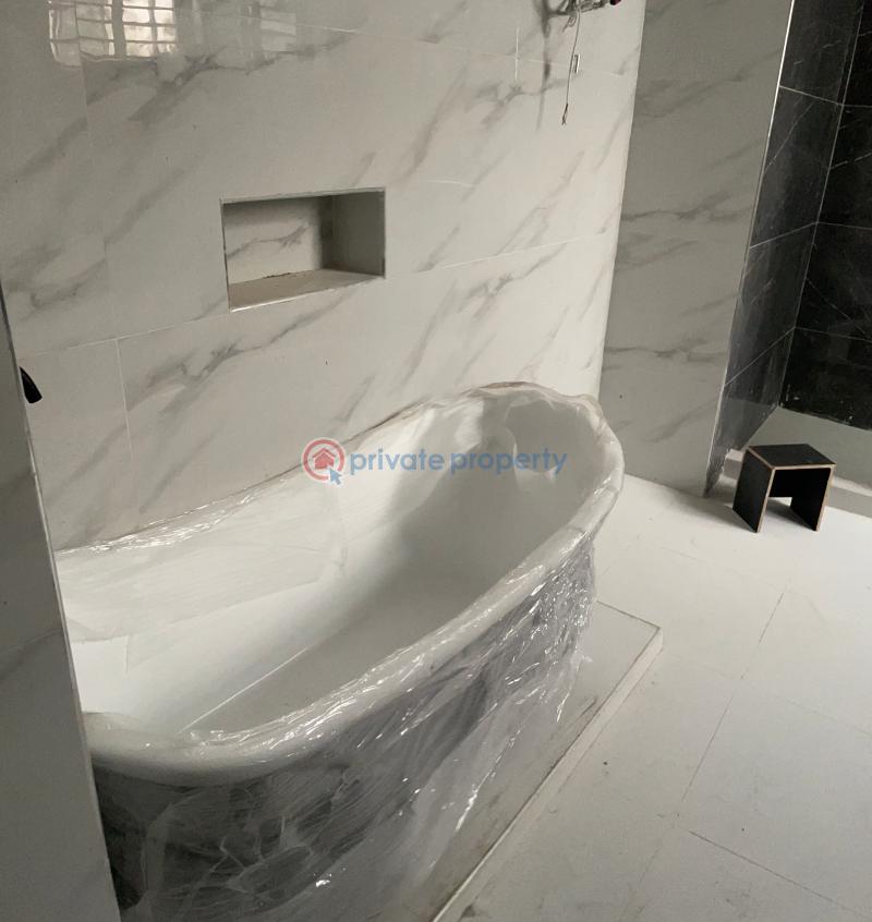 5 bedroom luxurious fully detached duplex(work ongoing). - 18 5 bedroom Detached Duplex For Sale Hampton Lake Estate, Chevron Drive, Alternative Route Lekki Phase 1 Lagos - 18