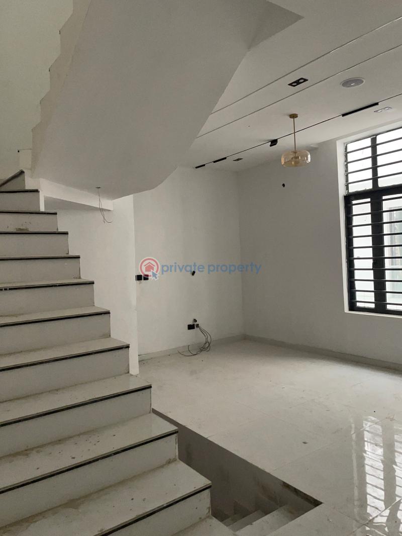 5 bedroom luxurious fully detached duplex(work ongoing). - 11 5 bedroom Detached Duplex For Sale Hampton Lake Estate, Chevron Drive, Alternative Route Lekki Phase 1 Lagos - 11