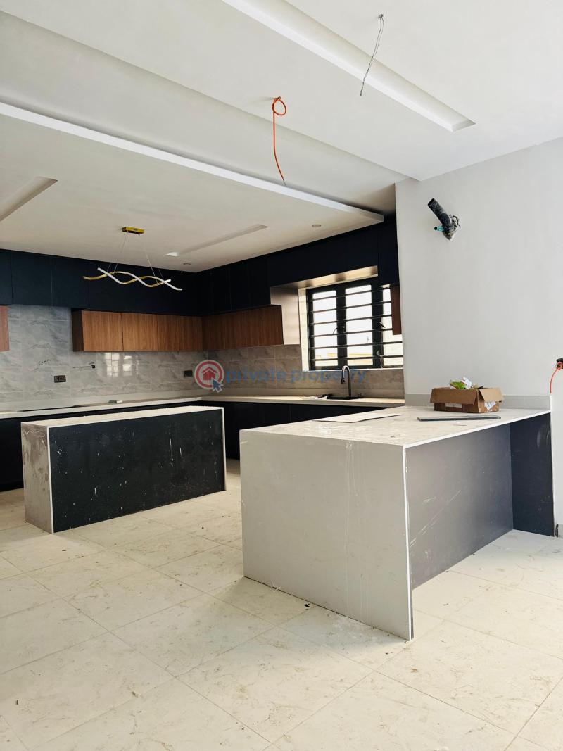 5 bedroom Maisonette For Sale Adeniyi Jones Ikeja Lagos - 12