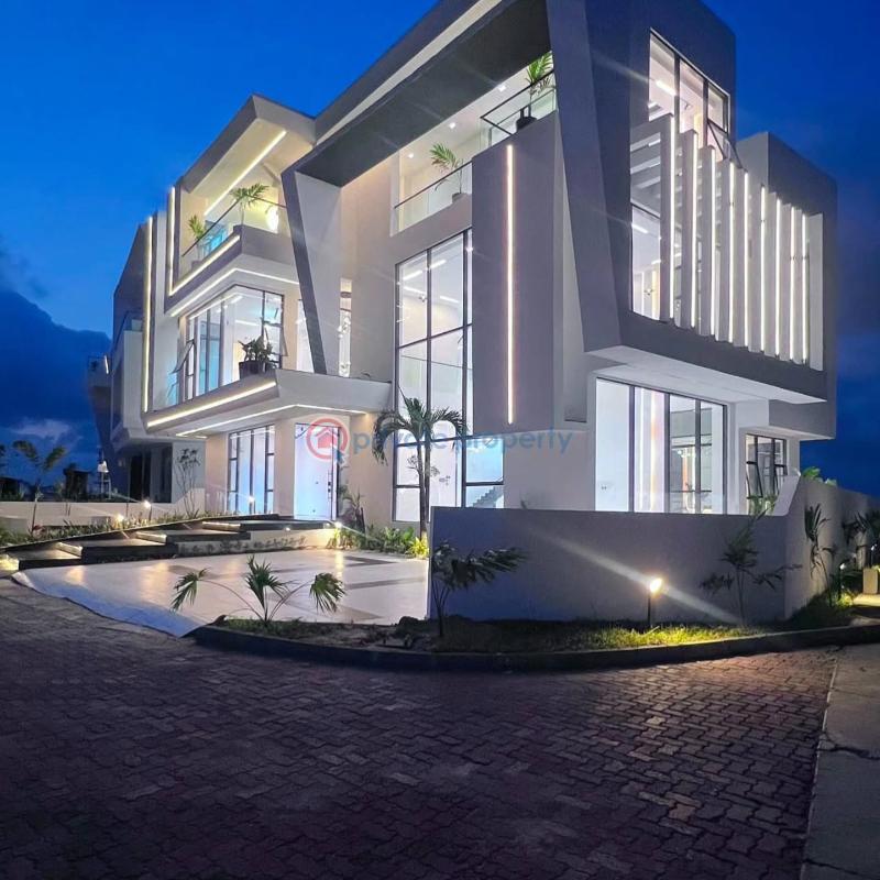 5 bedroom Duplex For Sale Osapa London Lekki Lagos - 0
