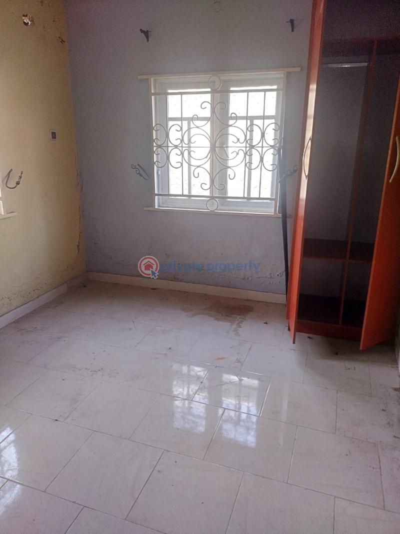 10 bedroom Detached Duplex For Sale Alogba Estate Ibeshe Ikorodu Lagos - 14