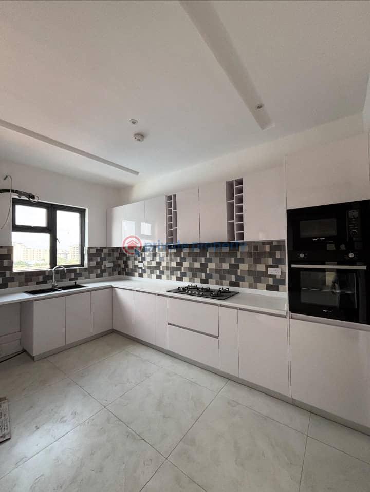 5 bedroom Maisonette For Sale Continental Hotel, Eko Court Complex, Mega Plaza, Spar, Cilantro Lagos, Reddington Hospital, Eko Hotel & More. Victoria Island Lagos - 5