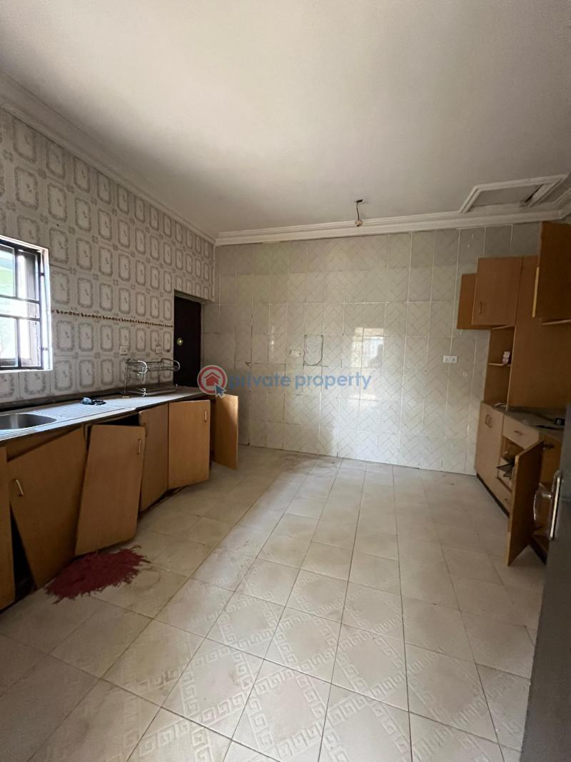 5 bedroom Penthouse For Sale Kaura Abuja Phase 2  - 10
