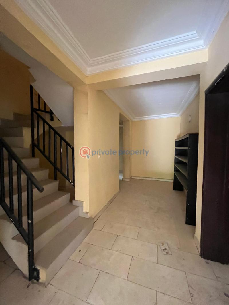 5 bedroom Penthouse For Sale Kaura Abuja Phase 2  - 7