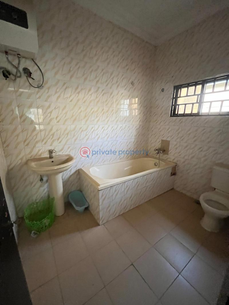 5 bedroom Penthouse For Sale Kaura Abuja Phase 2  - 4