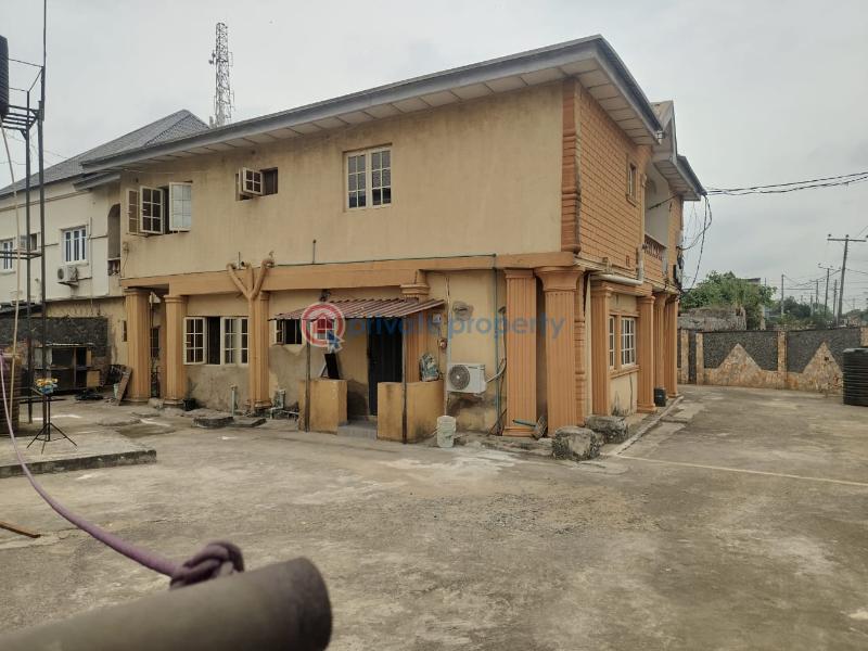10 bedroom Detached Duplex For Sale Alogba Estate Ibeshe Ikorodu Lagos - 21