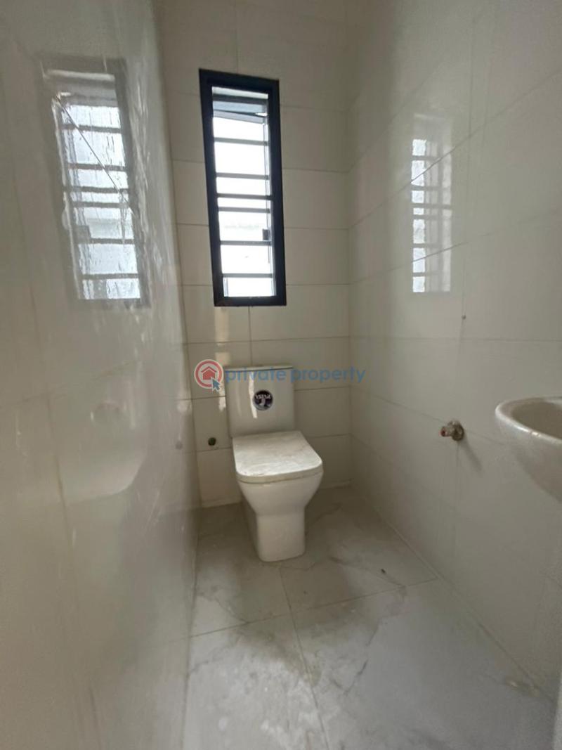 5 bedroom Semi detached Duplex For Sale Ogudu GRA Lagos - 3